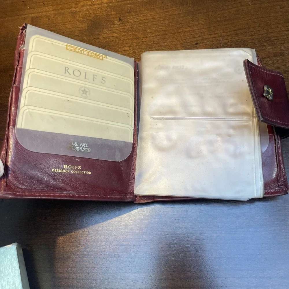 VTG Rolfs Wallet Men's Cowhide Wine Burgundy Cards Photos NOS 5